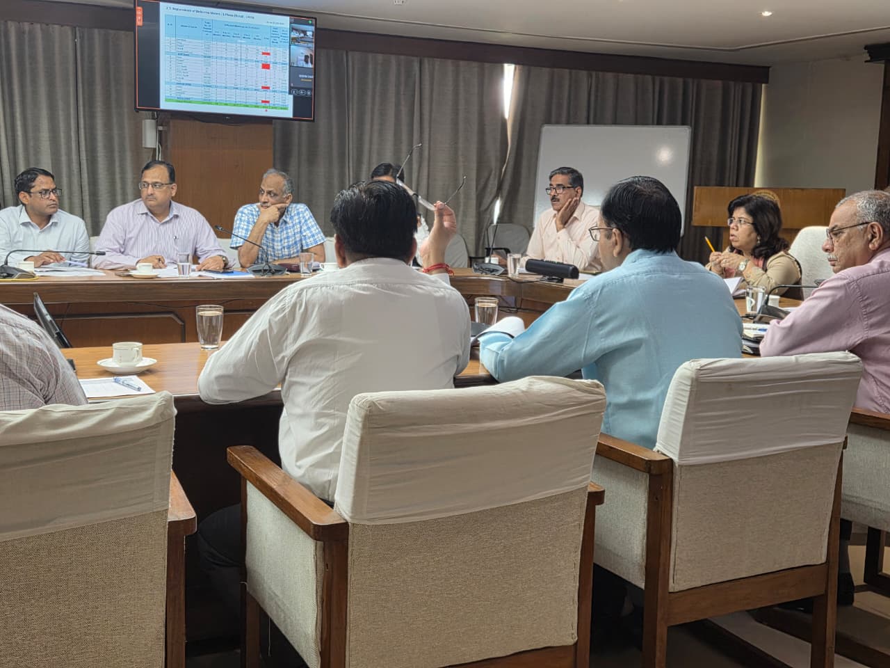 सभी सर्किलों को बनाएं डिफेक्टिव मीटर मुक्त -डिस्कॉम्स चेयरमैन