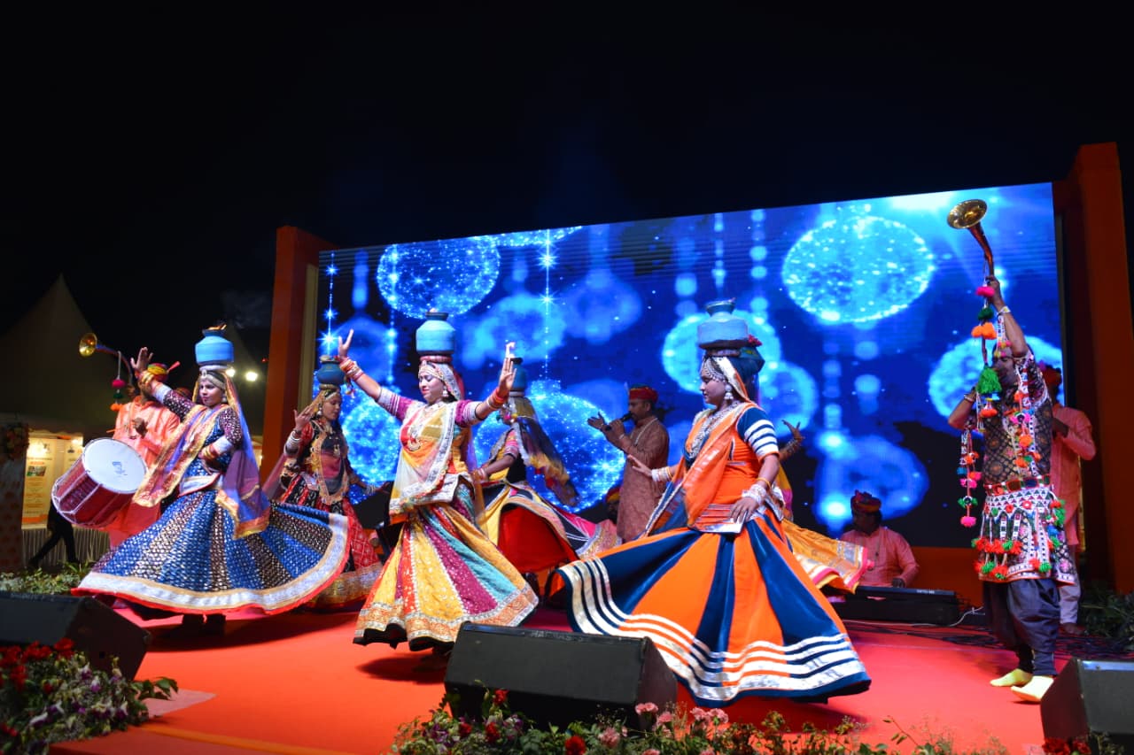 मोरचंग-खड़ताल की जुगलबंदी ने सांस्कृतिक संध्या में बिखेरे सुरों के जादू