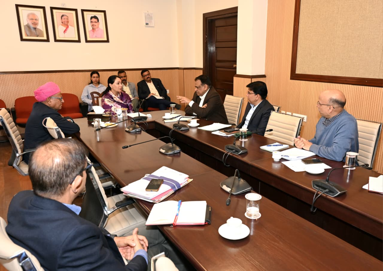 उपमुख्यमंत्री दिया कुमारी ने पर्यटन, कला एवं संस्कृति विभाग की ओर से किये जा रहें विकास कार्यों की ली समीक्षा बैठक