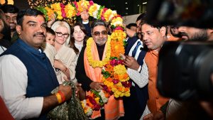 shivsena-shinde-faction-nda-national-convenor-abhishek-verma-addressing-workers-at-the-13th-karyakarta-sankalp-diwas-of-nishad-party-in-lucknow